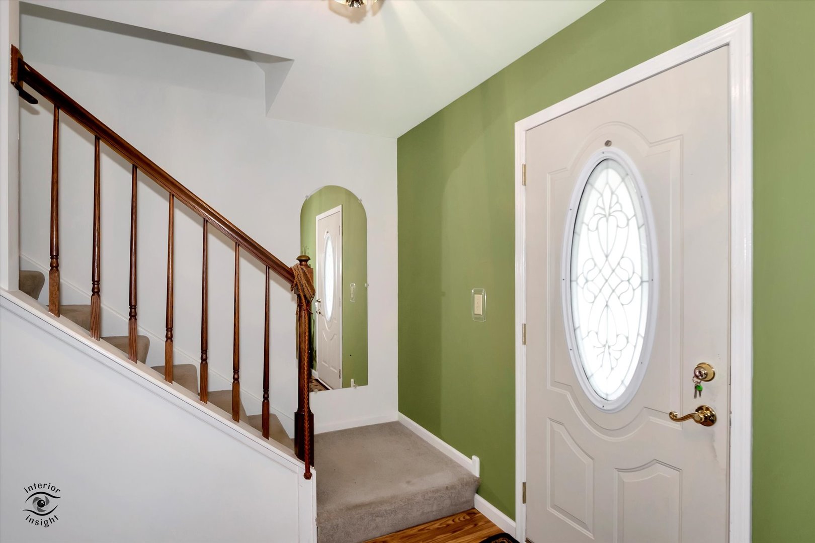 605 Ridge Street Wilmington, IL 60481 - Photo 7 of 26 a view of an entryway with wooden floor