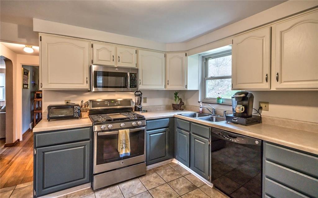 806 Vilsack Road Glenshaw, PA 15116 - Photo 10 of 21 Gallery Image 10