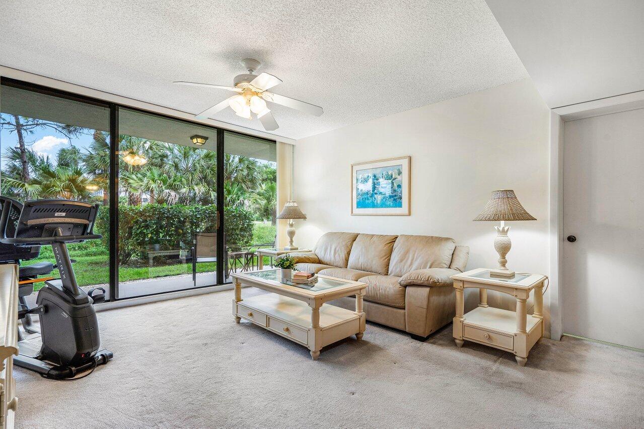 6169 Balboa Circle, Unit 103 Boca Raton, FL 33433 - Photo 8 of 25 Living Room