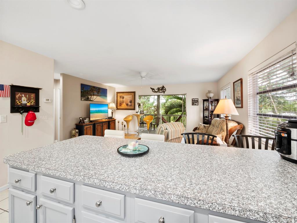 109 Shore Road Nokomis, FL 34275 - Photo 5 of 51