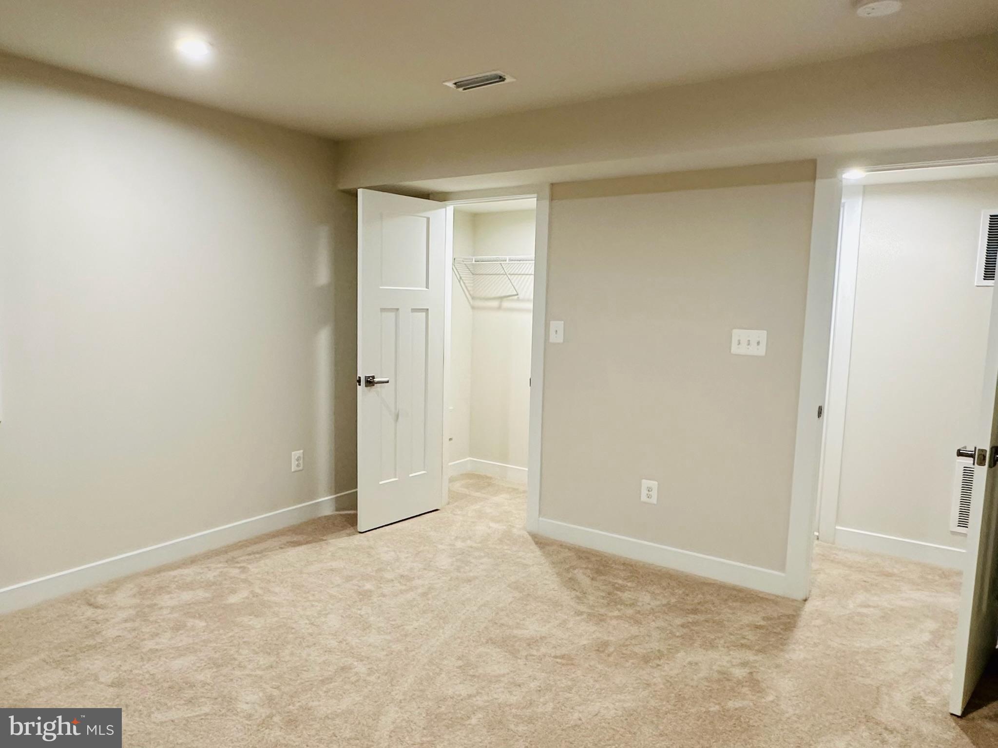 11360 Wheeler Ridge Drive Manassas, VA 20109 - Photo 27 of 32 Spacious, versatile room with soft carpeting.