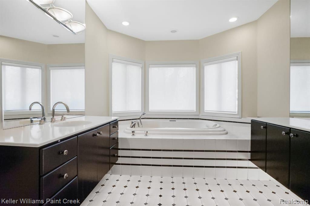 1865 Archers Pointe Rochester Hills, MI 48306 - Photo 16 of 61
