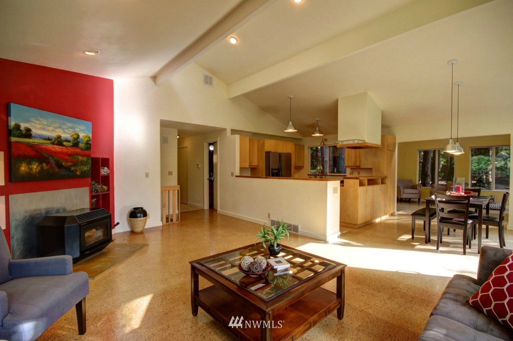 1842 Governor Road Bellingham, WA 98229 - Photo 3 of 25 Gallery Image 3