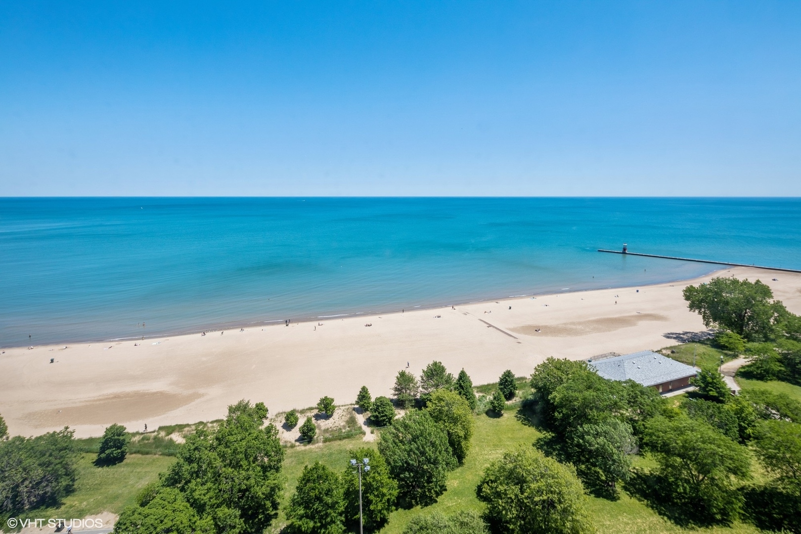 5701 North Sheridan Road, Unit 20J Chicago, IL 60660 - Photo 22 of 25 an aerial view of a beach
