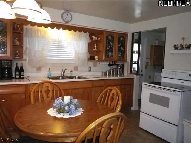 3136 Greenleaf Road Akron, OH 44312 - Photo 6 of 16