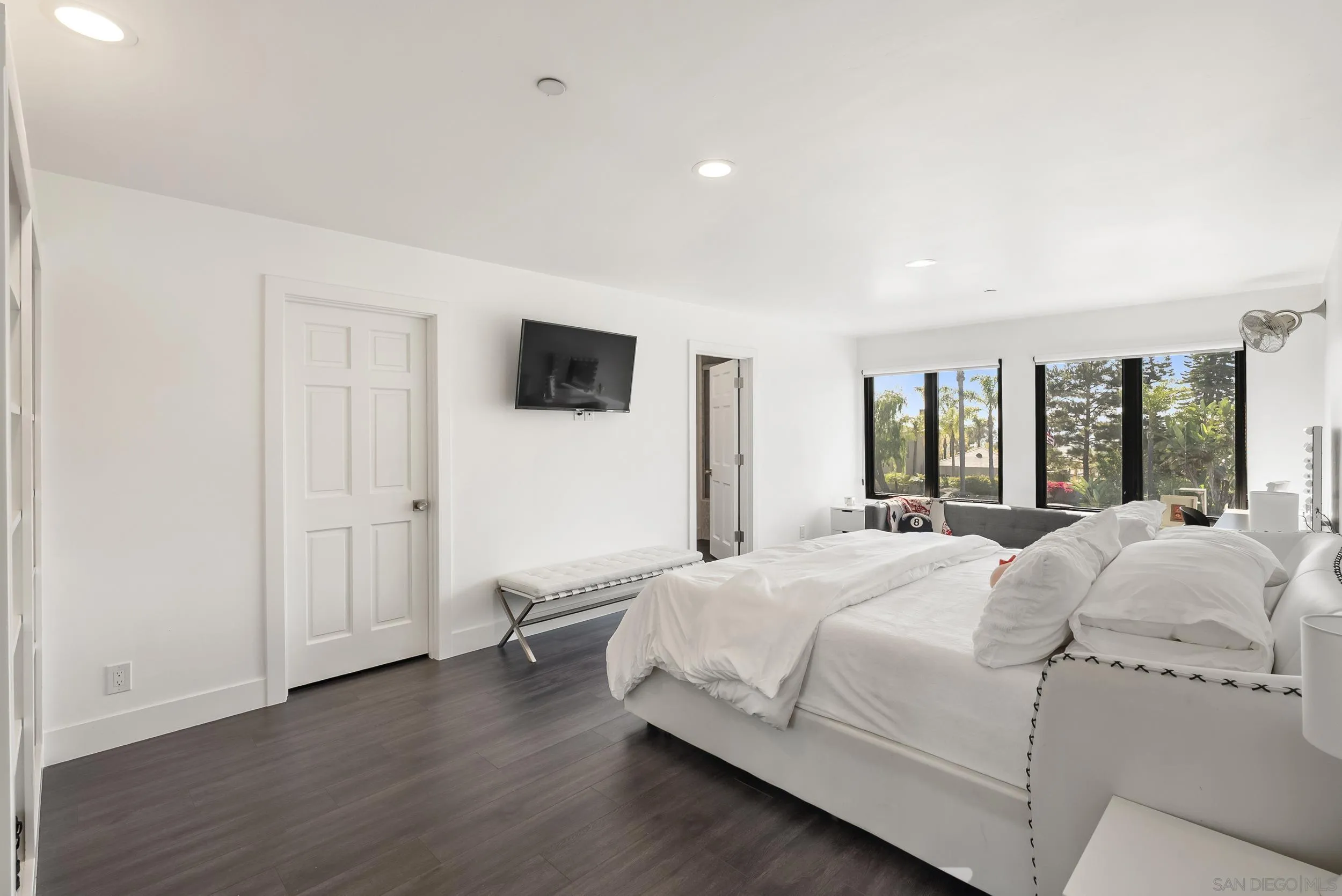 6850 Avenida De La Ronda Rancho Santa Fe, CA 92067 - Photo 27 of 40 a bedroom with a bed and a large window