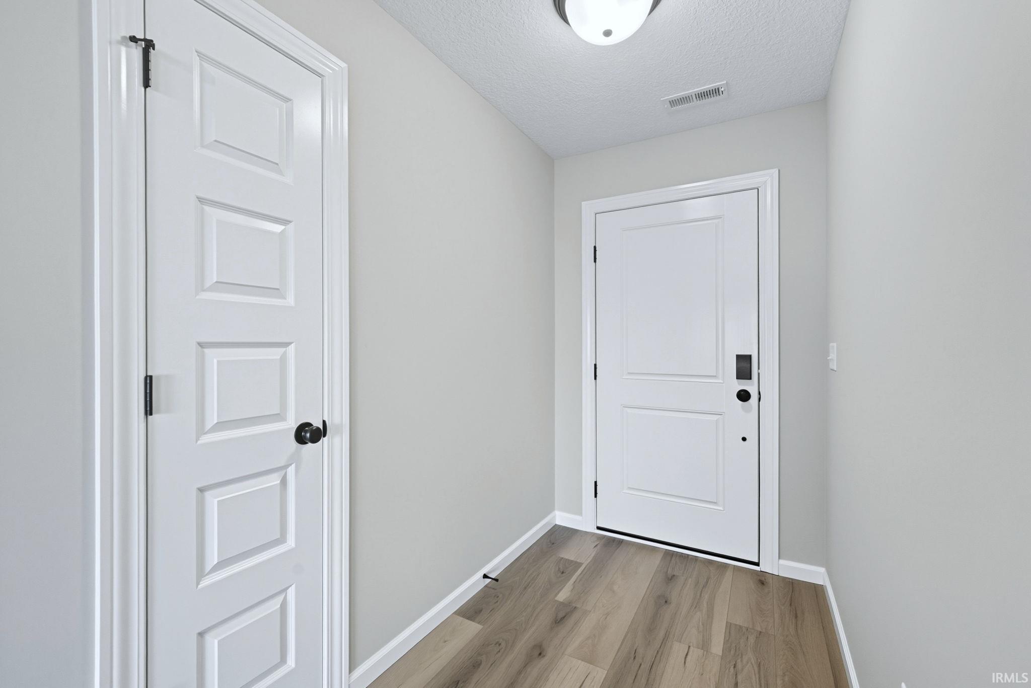 108 Oak Tree Place Avilla, IN 46710 - Photo 4 of 26