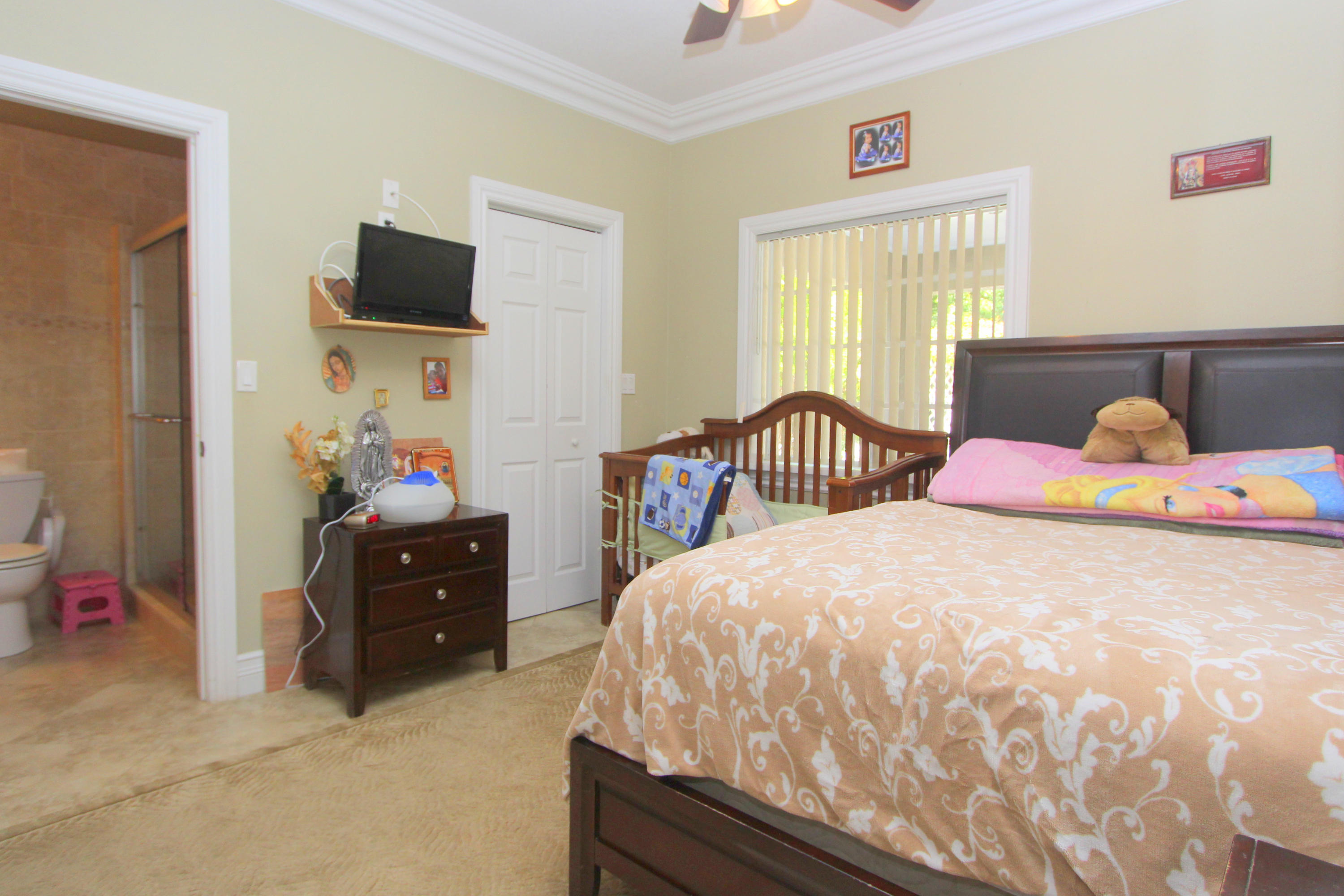 715 Barcelona Road Key Largo, FL 33037 - Photo 15 of 26 Master Bedroom
