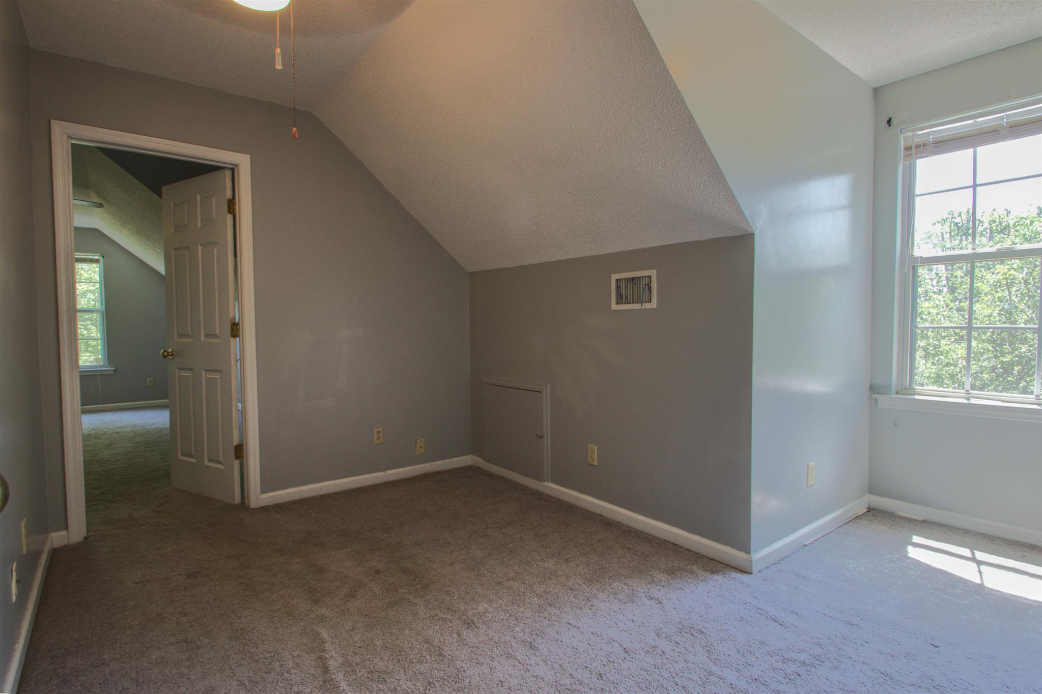 1532 Cut Off Road Murfreesboro, TN 37129 - Photo 13 of 20 Gallery Image 13