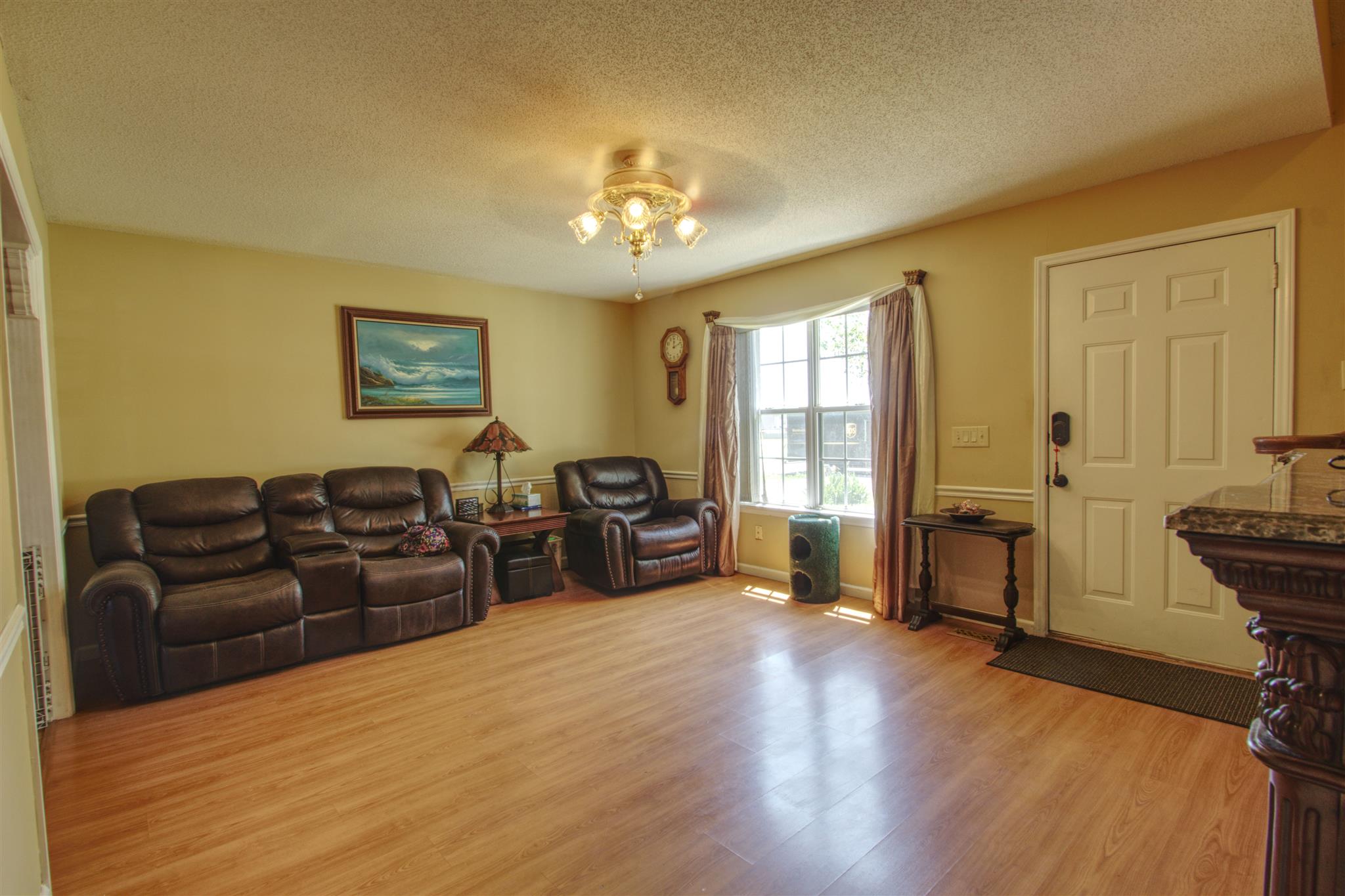 1532 Cut Off Road Murfreesboro, TN 37129 - Photo 4 of 20 Gallery Image 4