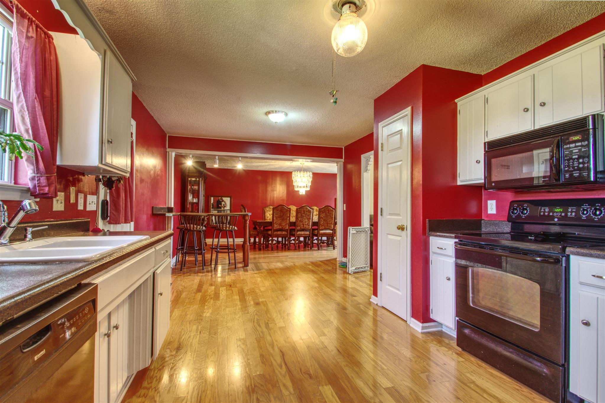 1532 Cut Off Road Murfreesboro, TN 37129 - Photo 5 of 20 Gallery Image 5