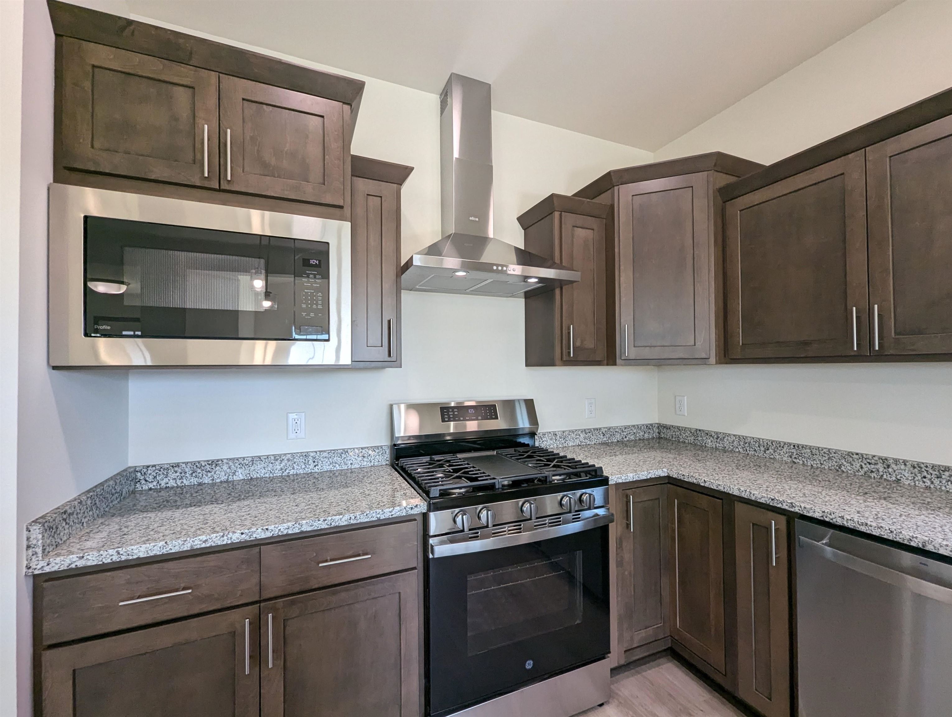 6634 Linnet Lane Middleton, WI 53562 - Photo 5 of 67