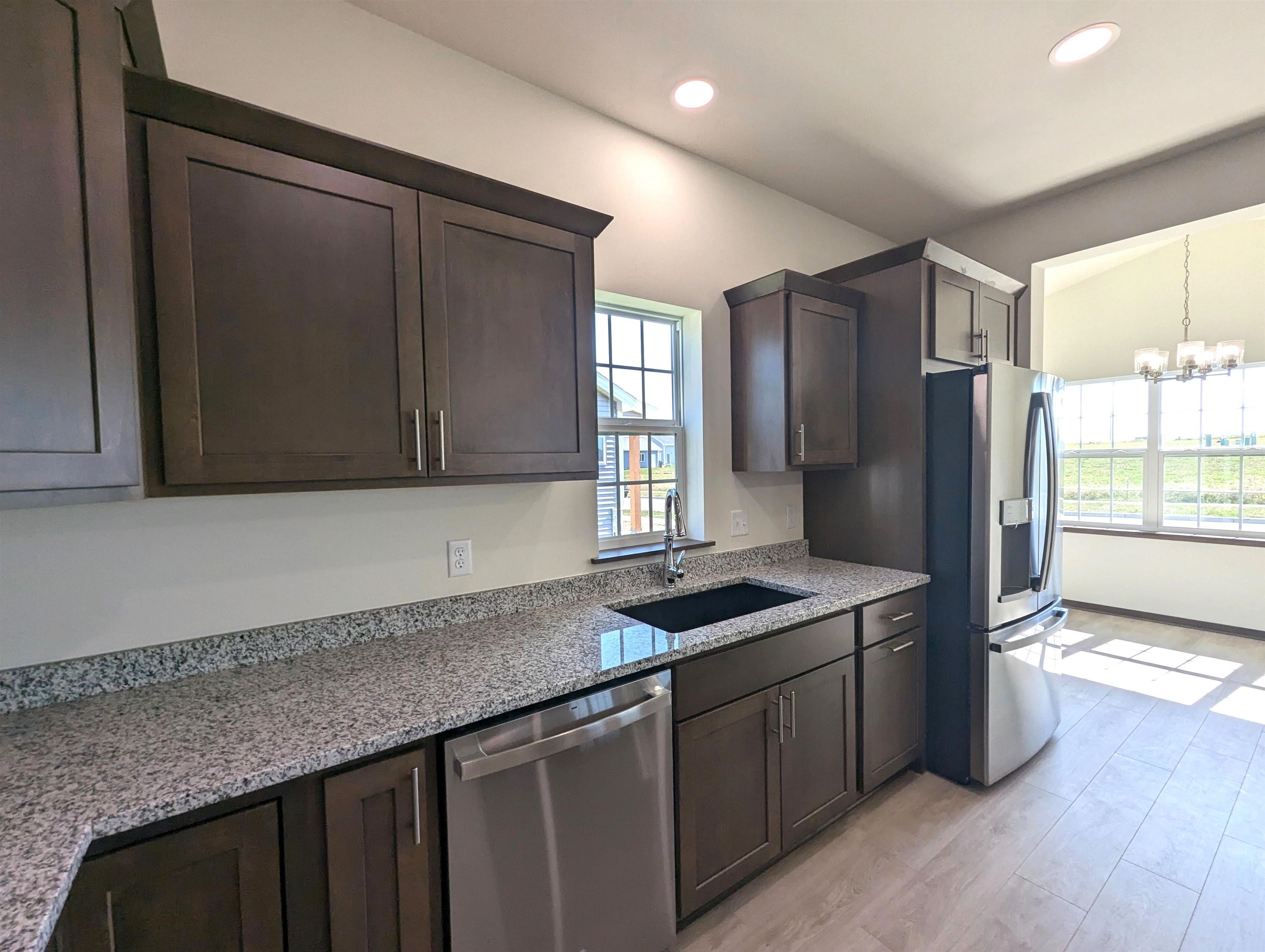 6634 Linnet Lane Middleton, WI 53562 - Photo 9 of 67