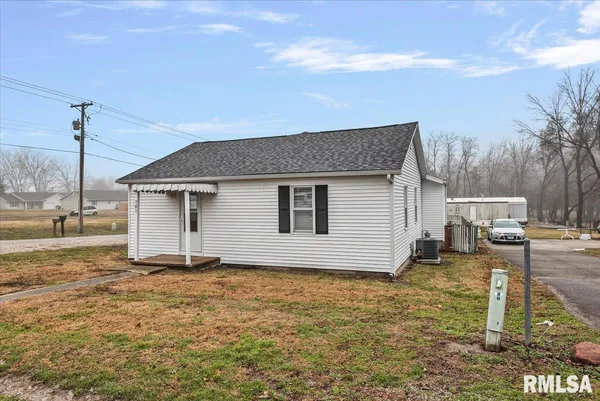 $125,000 | 701 Vine Street, Edinburg, IL 62531