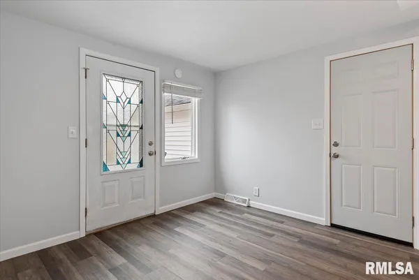 $125,000 | 701 Vine Street, Edinburg, IL 62531