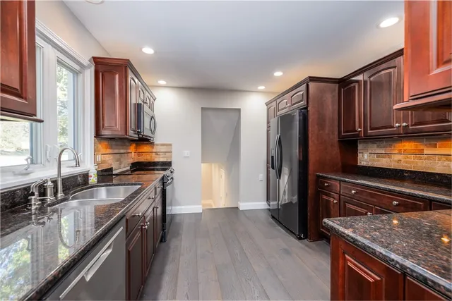 $374,900 | 69 Alta Vista Drive, Penfield, NY 14625