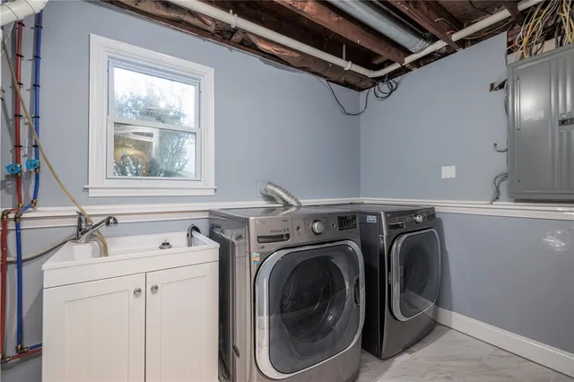 $374,900 | 69 Alta Vista Drive, Penfield, NY 14625