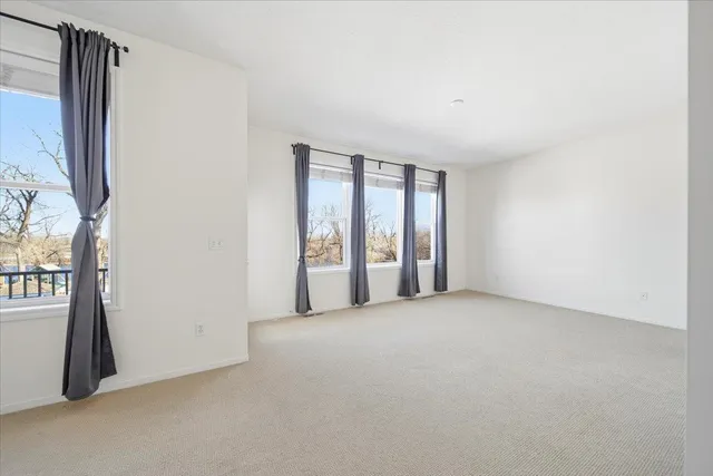 $3,995 | 325 West River Parkway, Unit 104, Minneapolis, MN 55401