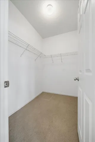 $3,995 | 325 West River Parkway, Unit 104, Minneapolis, MN 55401