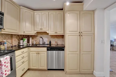 $499,000 | 2000 South Ocean Boulevard, Unit 4C, Lauderdale-by-the-Sea, FL 33062