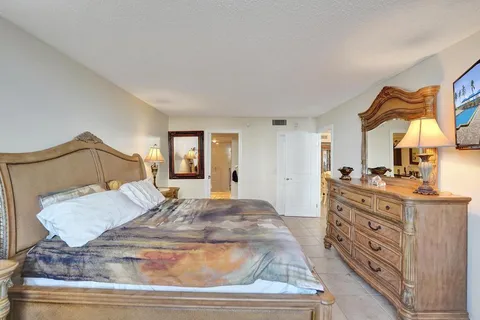 $499,000 | 2000 South Ocean Boulevard, Unit 4C, Lauderdale-by-the-Sea, FL 33062