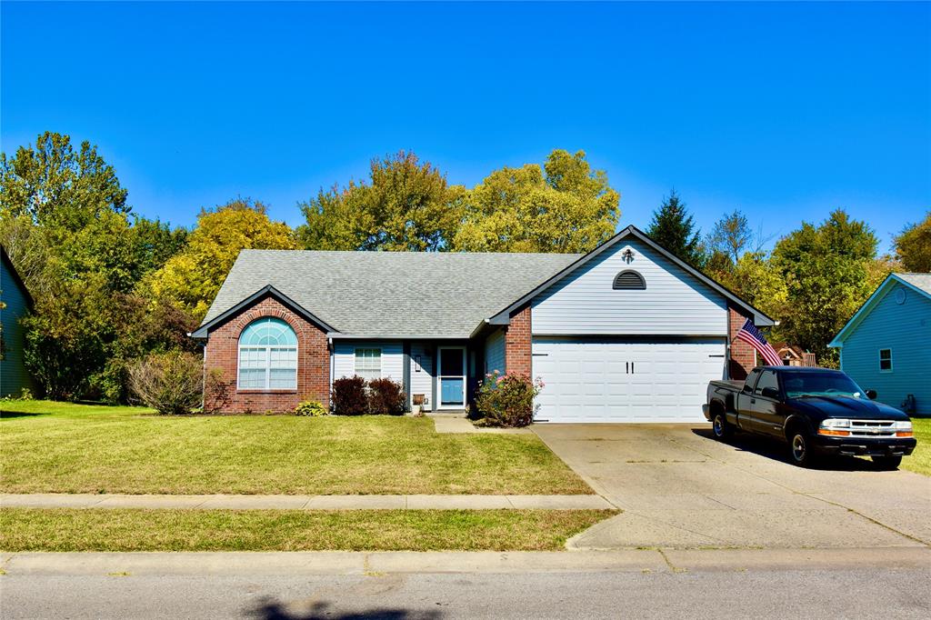 198 Longfellow Lane, Greenfield, IN 46140 Compass