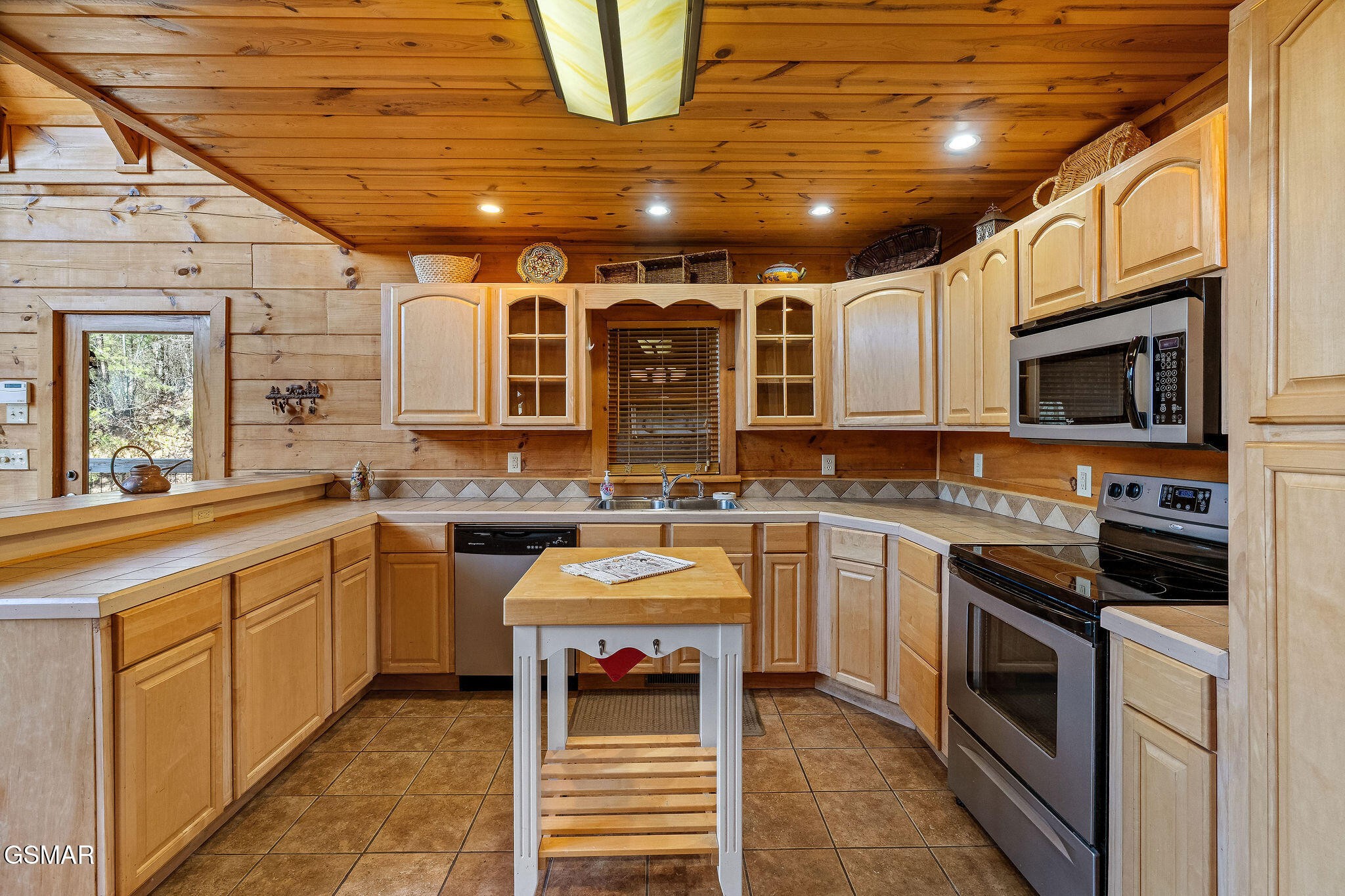 2445 Sunset Road Sevierville, TN 37862 - Photo 13 of 68 Gallery Image 13