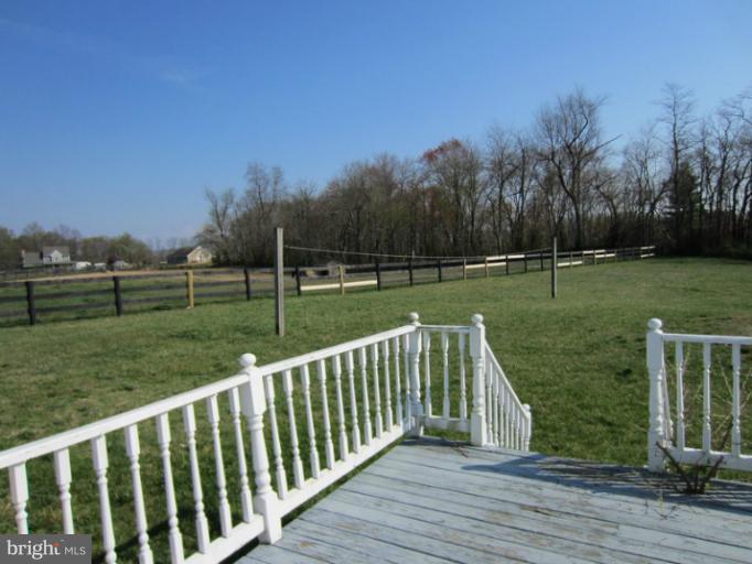 7065 Leeds Manor Road Marshall, VA 20115 - Photo 9 of 14 Backyard