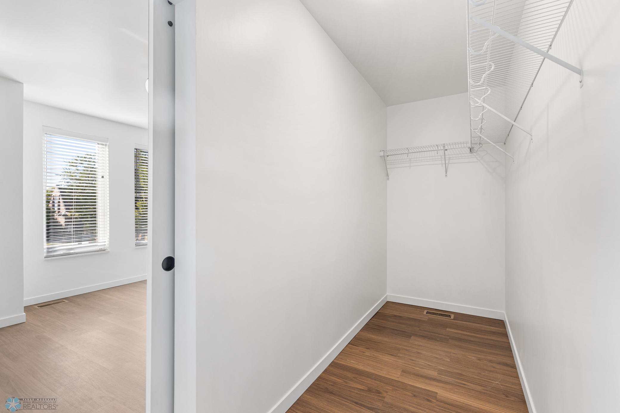 502 8th Street South, Unit 1 Fargo, ND 58103 - Photo 29 of 50