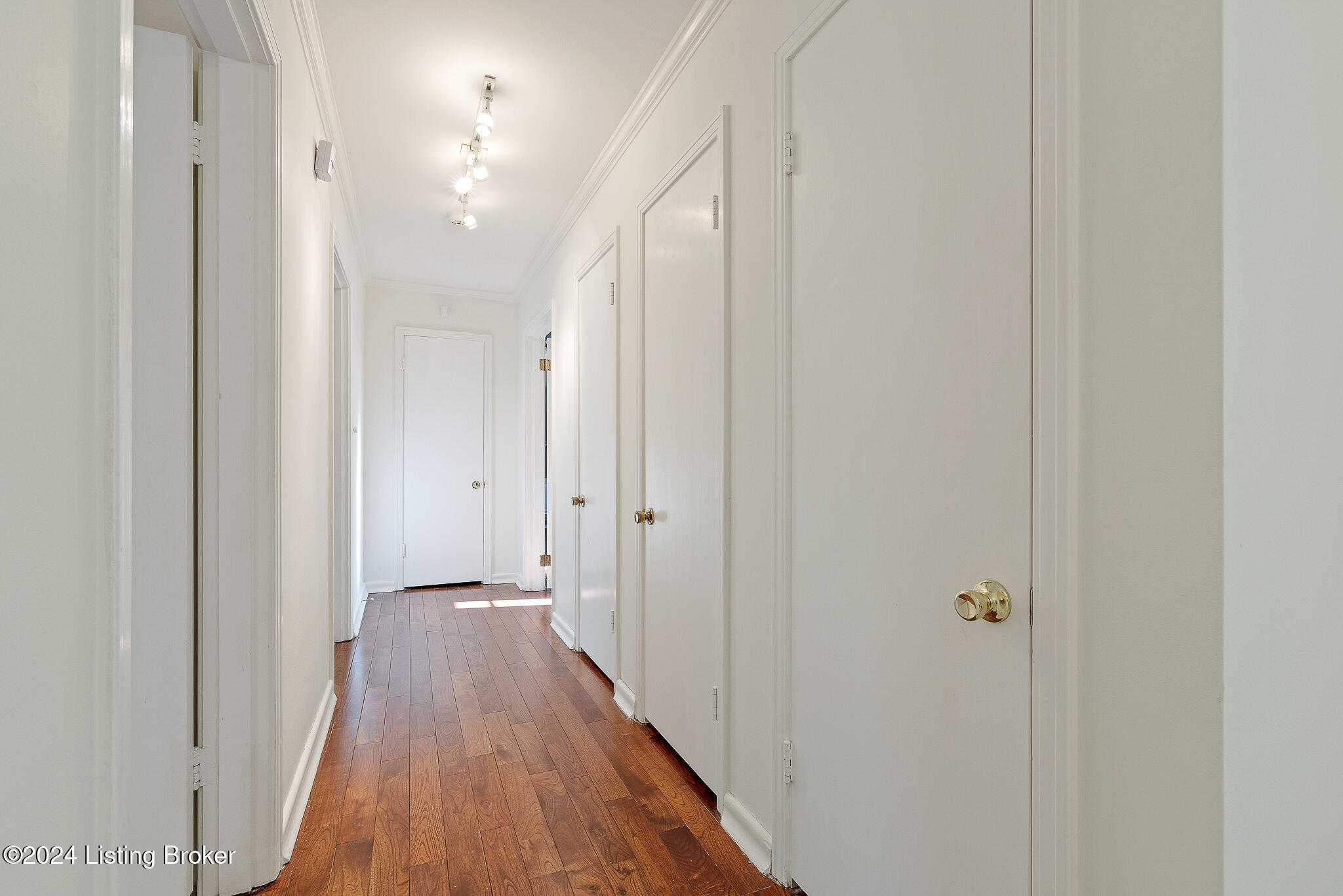 509 Brookview Road Louisville, KY 40207 - Photo 31 of 43 509 Brookview Rd-39