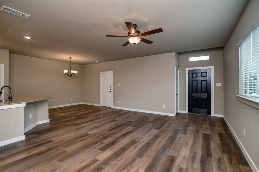 741 Fallow Drive Venus, TX 76084 - Photo 5 of 20