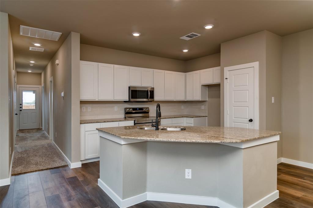 741 Fallow Drive Venus, TX 76084 - Photo 7 of 20