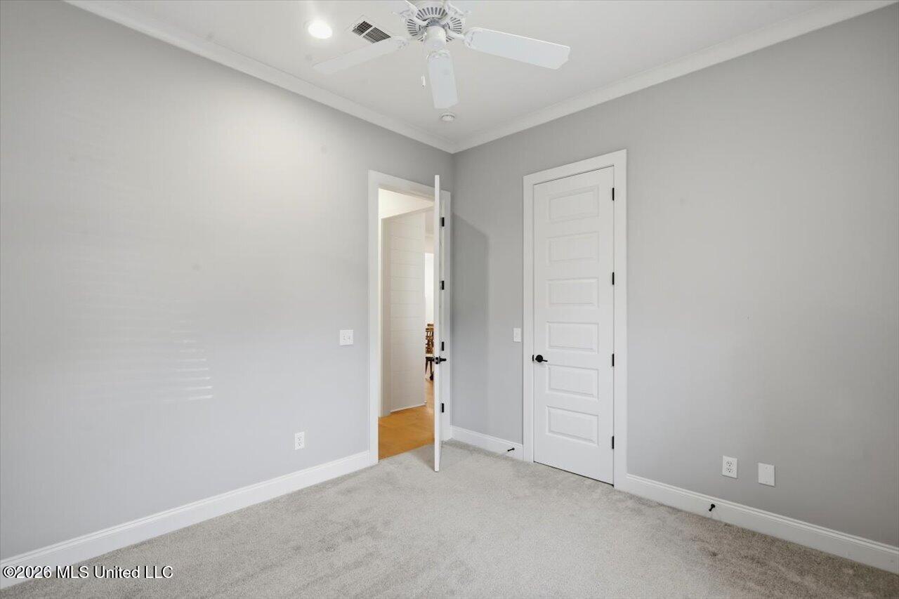 155 Lake Ridge Drive Madison, MS 39110 - Photo 37 of 47 37-155 Lake Ridge Dr _ Hometoursms.com