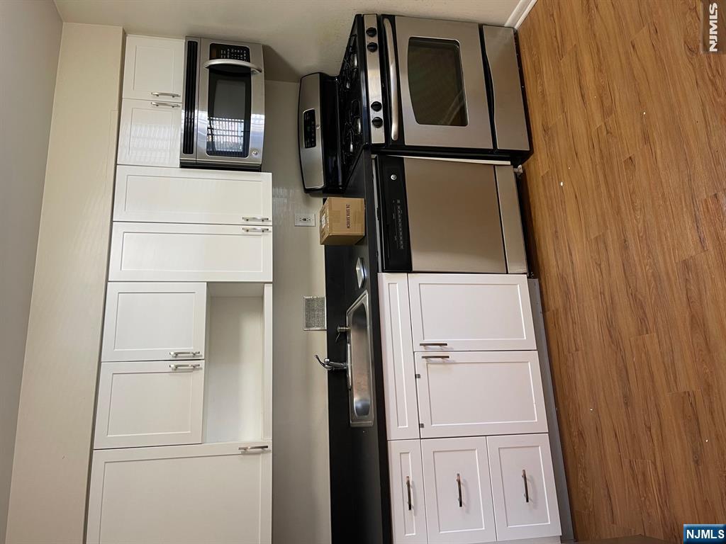 255 Piermont Road, Unit 25518 Cresskill, NJ 07626 - Photo 8 of 10