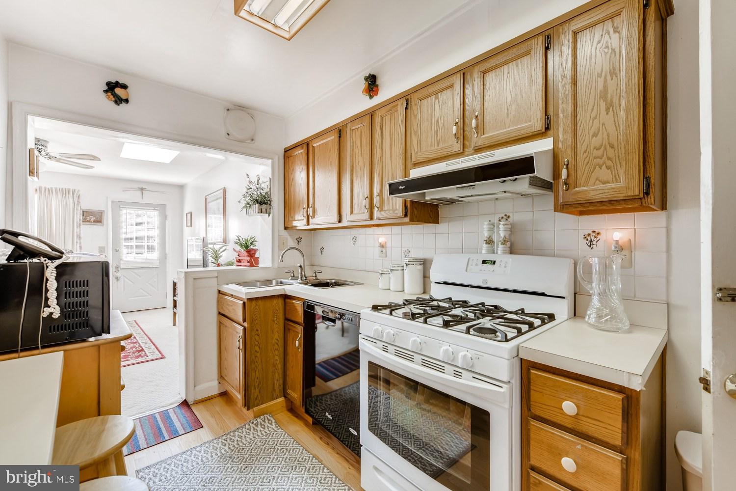 2238 Firethorn Road Baltimore, MD 21220 - Photo 9 of 32