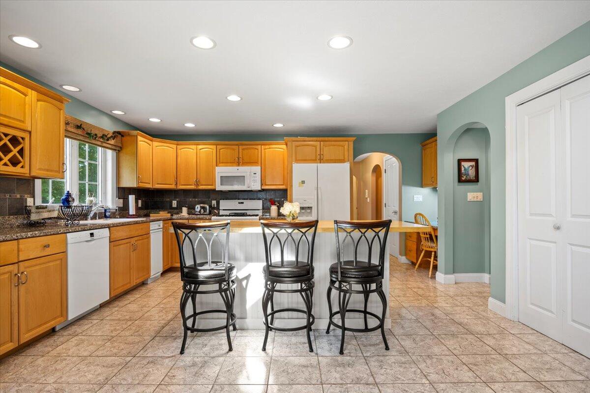 495 South Street Biddeford, ME 04005 - Photo 9 of 54 Kitchen