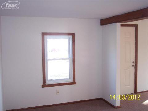 5496 Hopkins Road Flint, MI 48506 - Photo 5 of 9 20145046-4.JPG