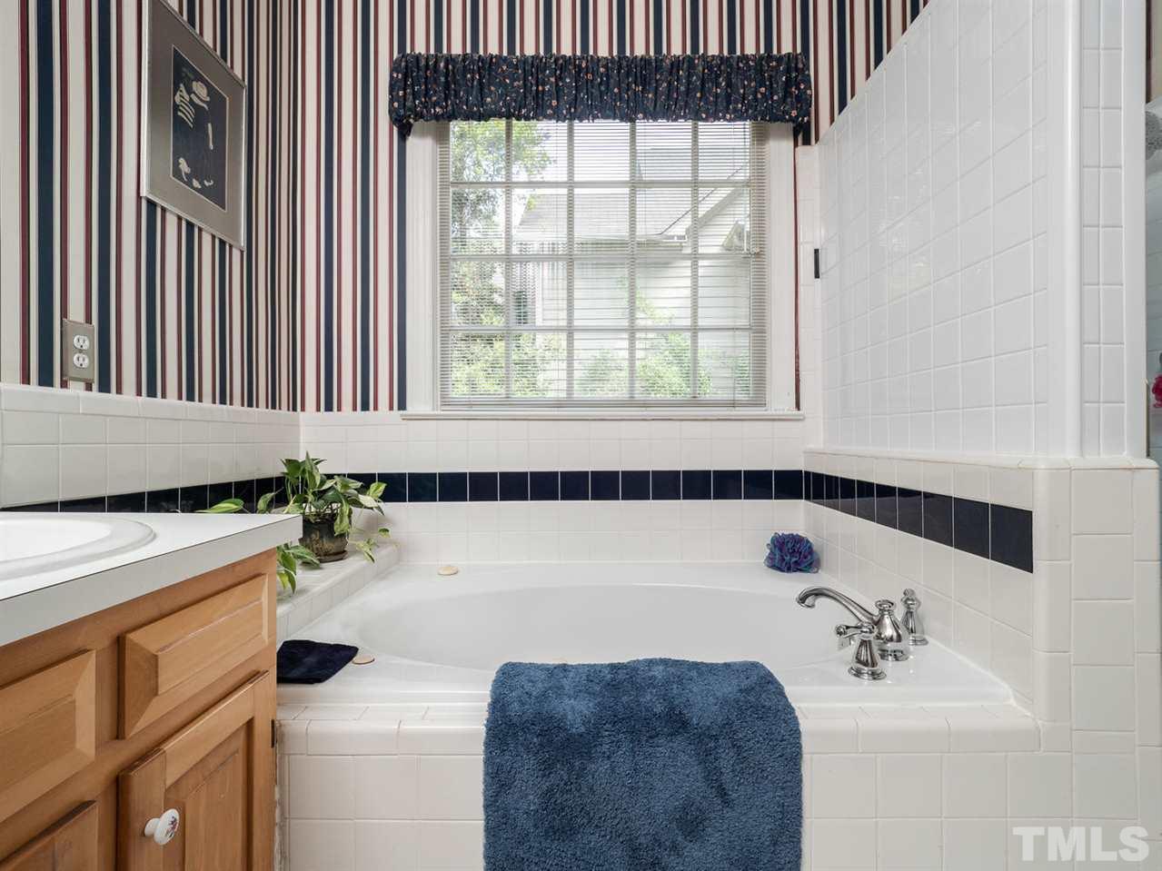 604 Hardimont Road Raleigh, NC 27609 - Photo 19 of 27