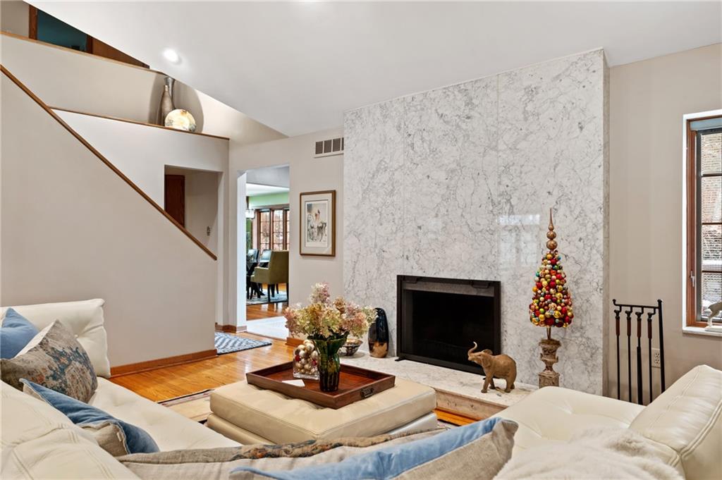 337 Fox Chapel Road Pittsburgh, PA 15238 - Photo 14 of 40