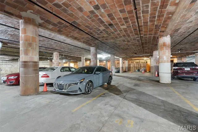 $119,000 | 1520 Washington Avenue, Unit R411, St. Louis, MO 63103