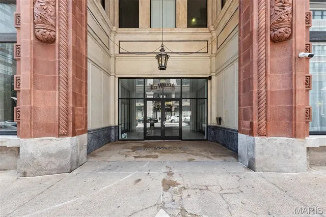 $119,000 | 1520 Washington Avenue, Unit R411, St. Louis, MO 63103