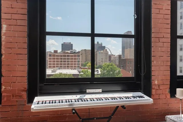 $119,000 | 1520 Washington Avenue, Unit R411, St. Louis, MO 63103