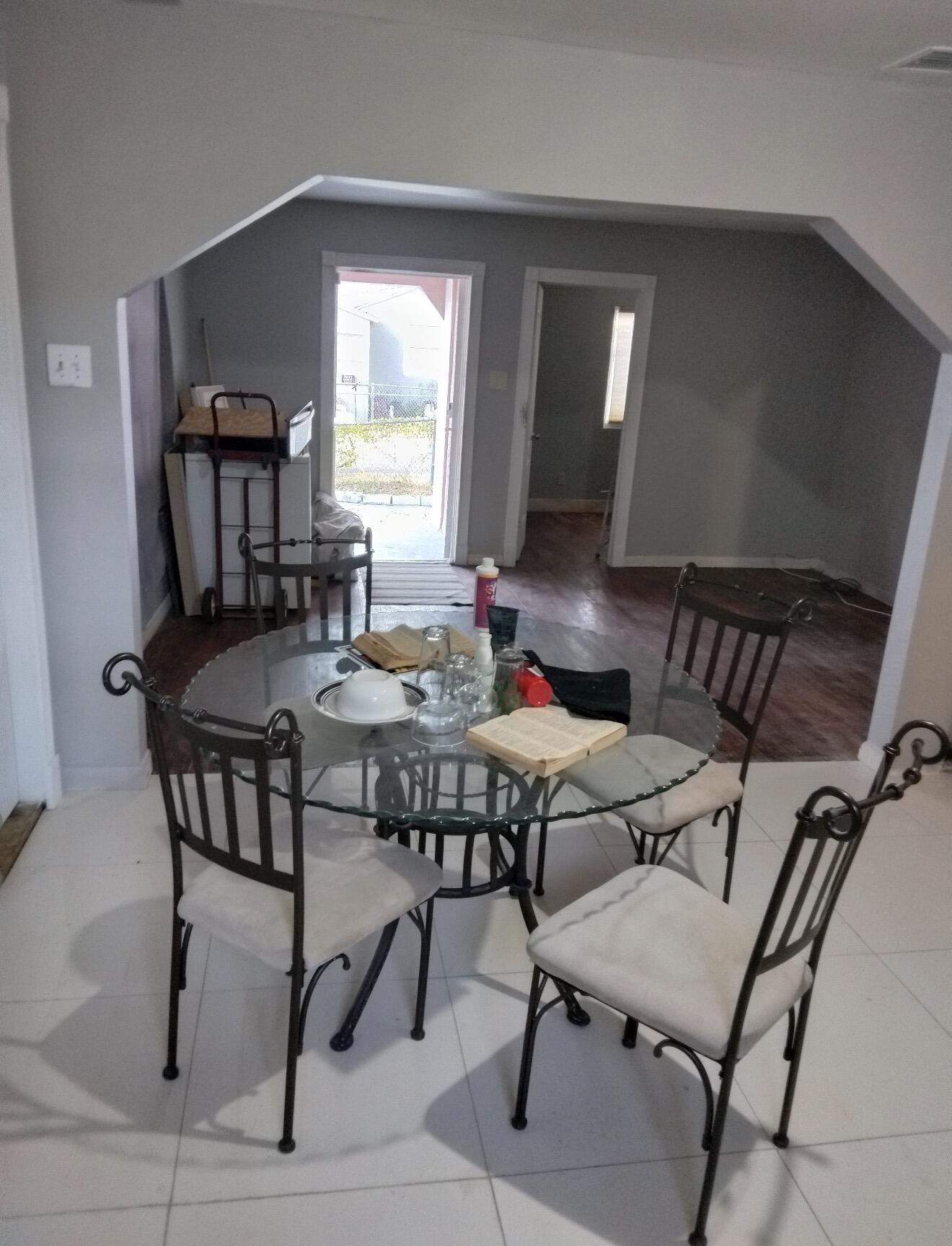 4810 5th Street Sebring, FL 33870 - Photo 2 of 4 IMG_2715