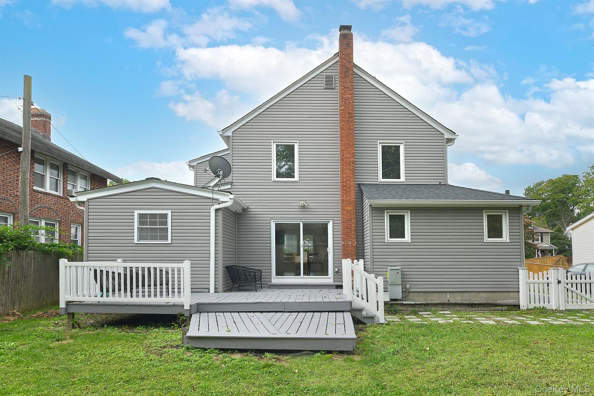 167 Rider Avenue Patchogue, NY 11772 - Photo 24 of 33 Gallery Image 24