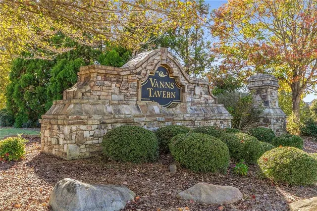 $975,000 | 9135 Fox Trail Lane, Gainesville, GA 30506