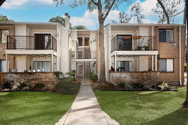 $85,000 | 3500 Tangle Brush Drive, Unit 56, The Woodlands, TX 77381