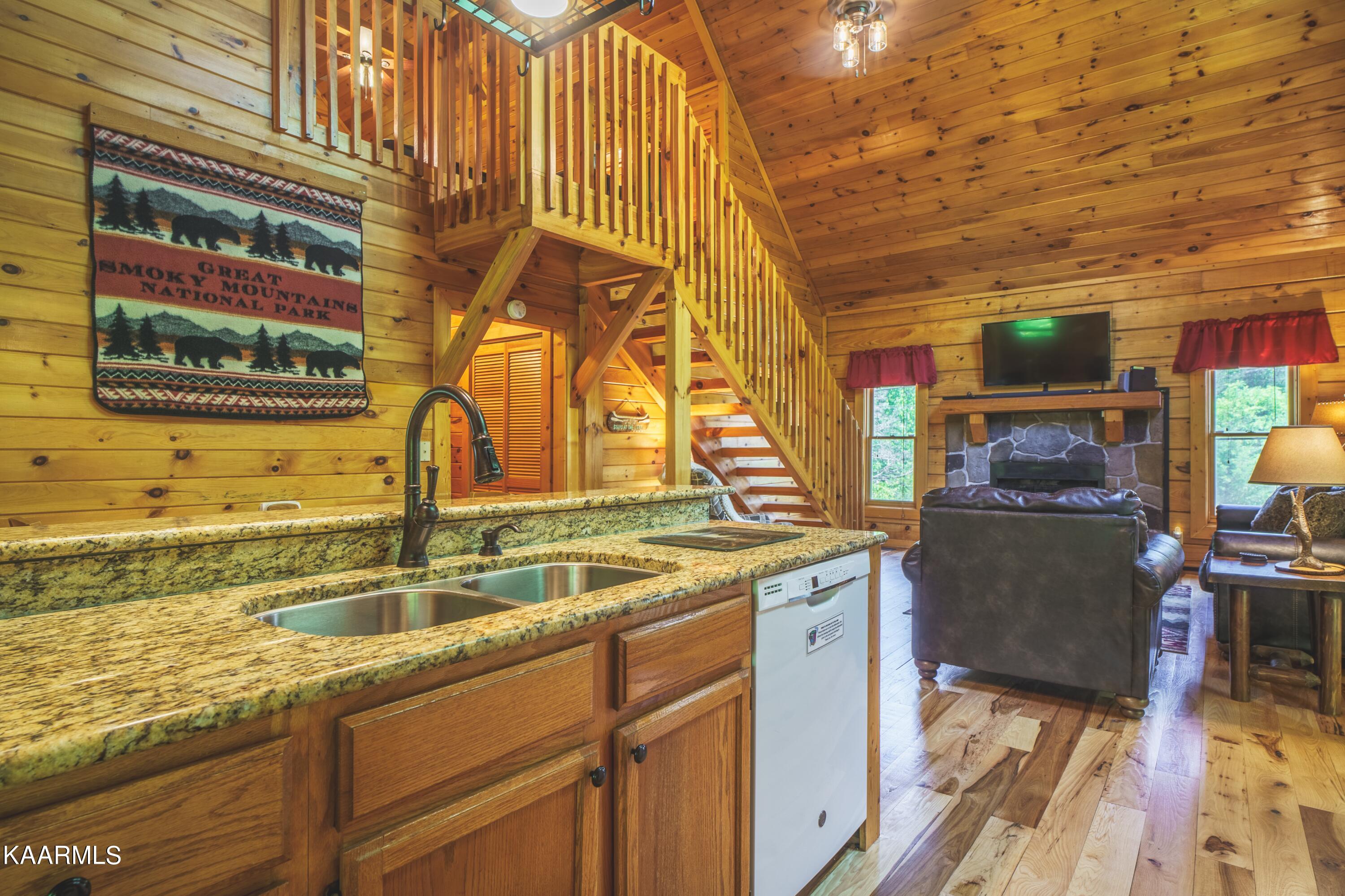 1008 Rick Way Sevierville, TN 37876 - Photo 22 of 53 A7305257-HDR