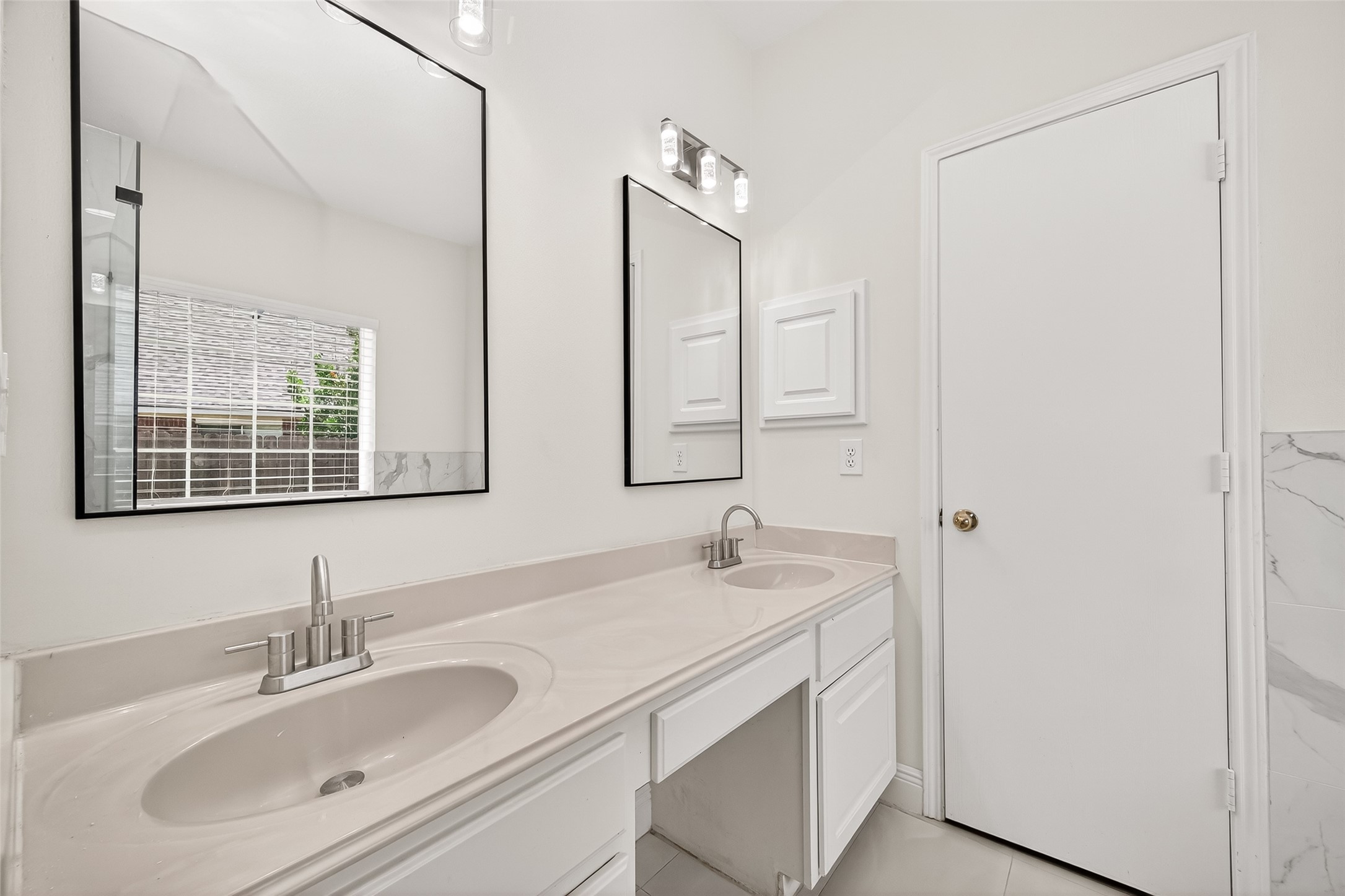 2714 Holly Walk Lane Spring, TX 77388 - Photo 15 of 27