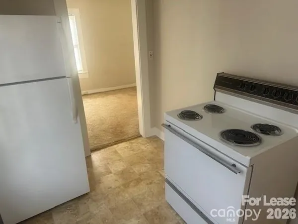 $875 | 4911 Monroe Road, Charlotte, NC 28205