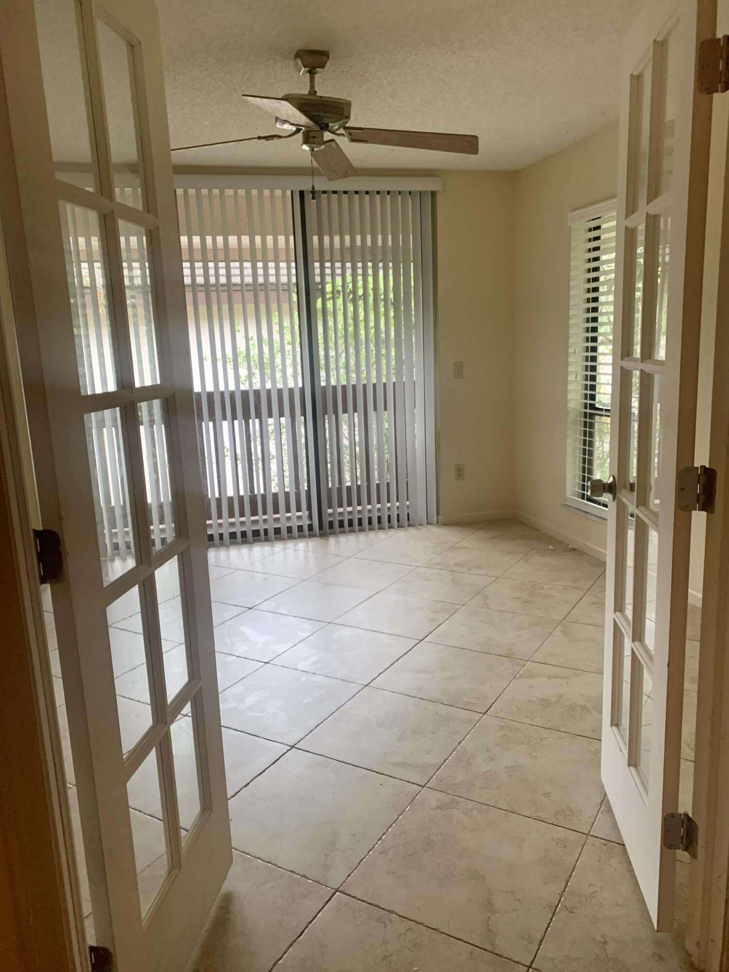 9298 Sable Ridge Circle, Unit D Boca Raton, FL 33428 - Photo 11 of 30 IMG-4230